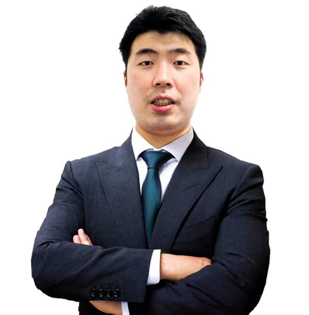 Dr Lau Chun Liang